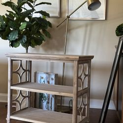 Bookcase / small Console