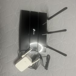 TP LINK ROUTER AND WIFI EXTENDER 