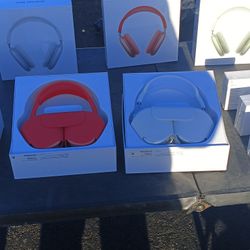 Apple Airpod Max And Apple Airpods Pros