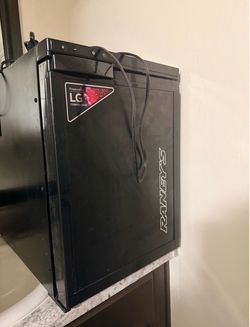 FREE: Raney’s 12V Semi-Truck Fridge (LG Compressor) - As Is