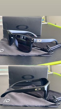 Oakley Holbrook / Chrome
