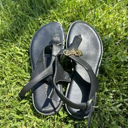 Black Michael Kors Suki Thong Sandals Size 5M