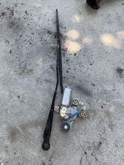 2002 2003 2004 2005 2005 2006 Acura Rsx DC5 Rear Wiper Motor and Arm