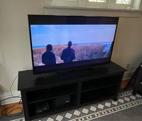 50 inch HDTV and stand 1080p
