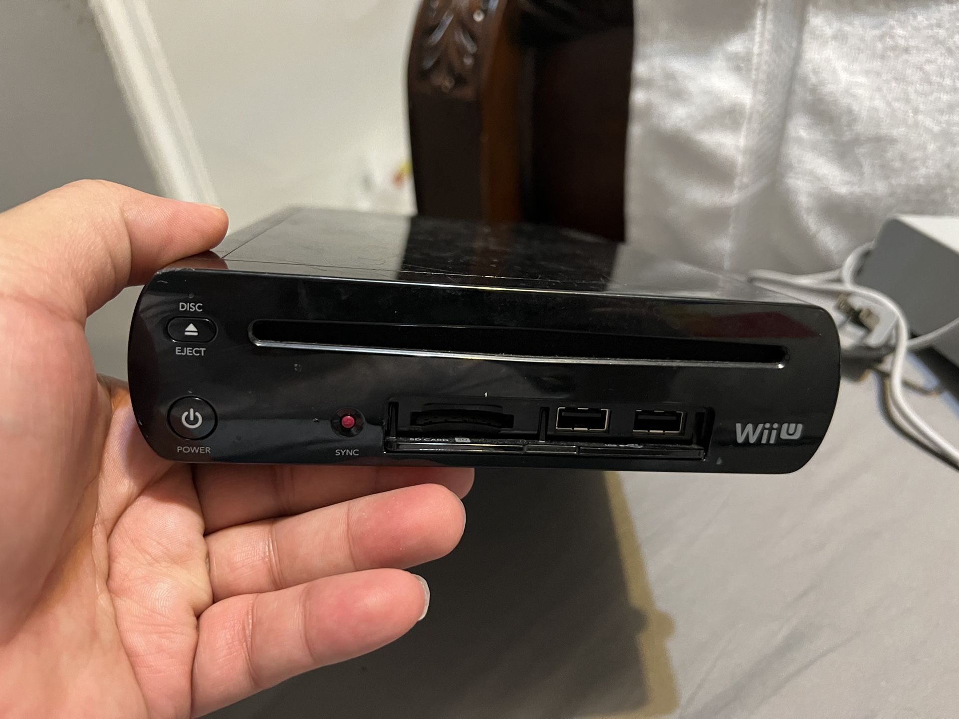 Nintendo Wii U Console Bundle 32 GB Deluxe Black Model WUP-101(02) Tested  for Sale in Orlando, FL - OfferUp