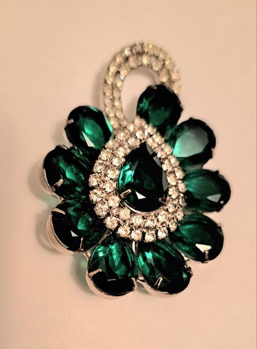Vintage Dark Emerald Green Rhodium Brooch