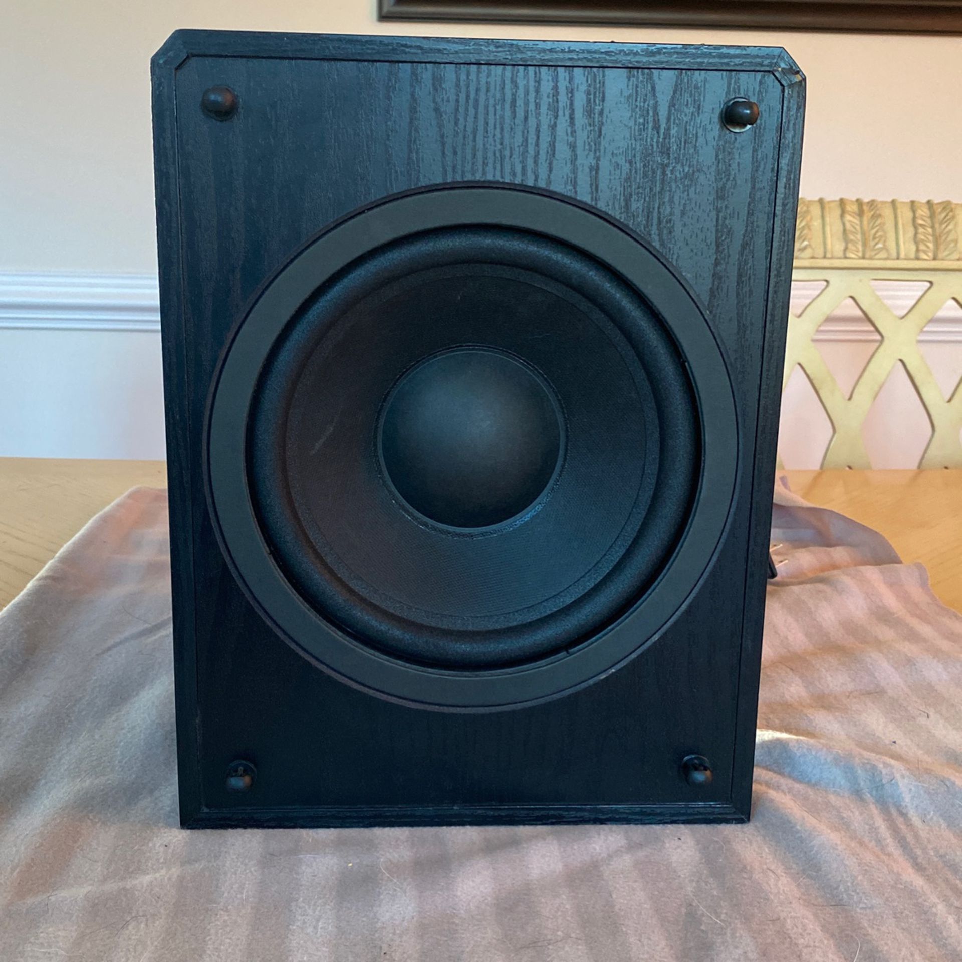 Definitive Technologies Powered 350w Subwoofer