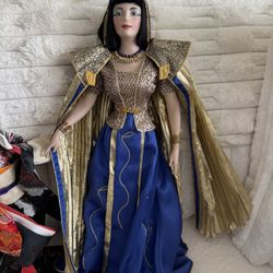 Porcelain Doll Collectible