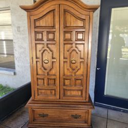 Armoire