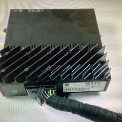 2000-05 BMW E46 325i 323i Audio Stereo Amplifier