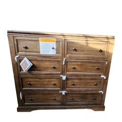 CHARLEIGH 8-DRAWER CHEST