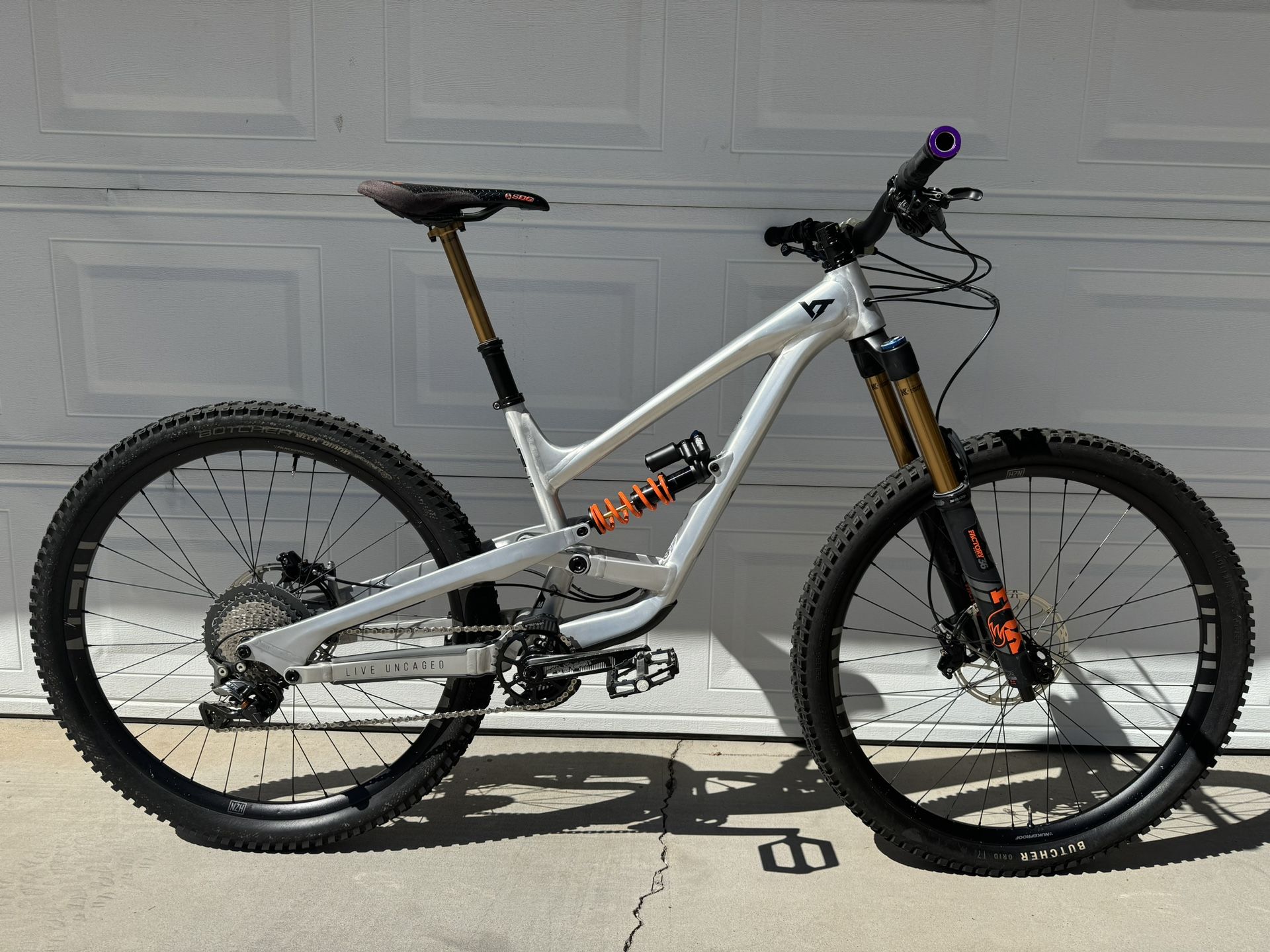 2020 YT Capra Ltd. Mountain Bike