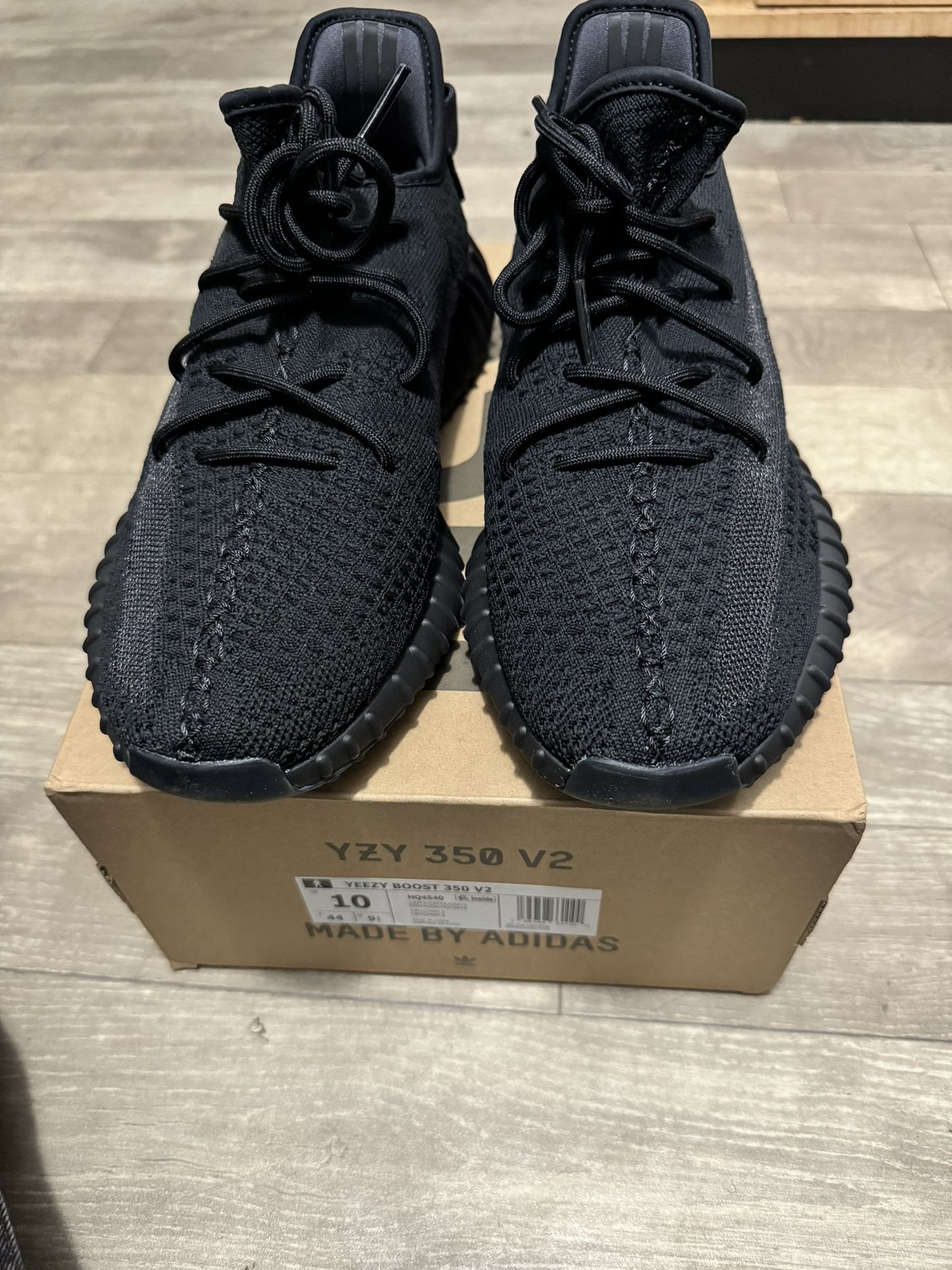 Yeezy 350 Onyx