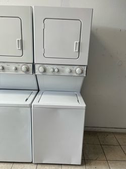 Washer and dryer Whirlpool 24”