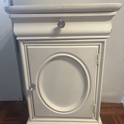 Solid Wood Nightstand Lexington Style – White –