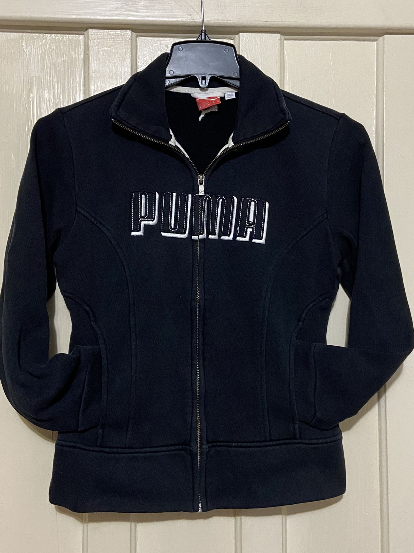 Puma Women’s Zip Up Sweater-jacket/Medium