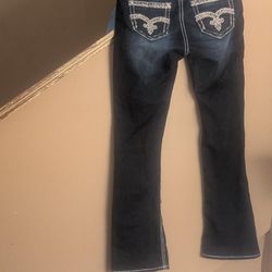 Pair Of Urban Red Rock Revival Women's Jeans Size 30 And Easy Fit Becky Cropped Rocks Revival 29 Jeans