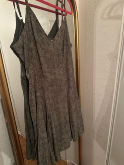 Size M olive green dress