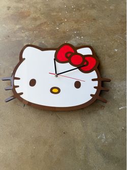 Hello kitty wall clock