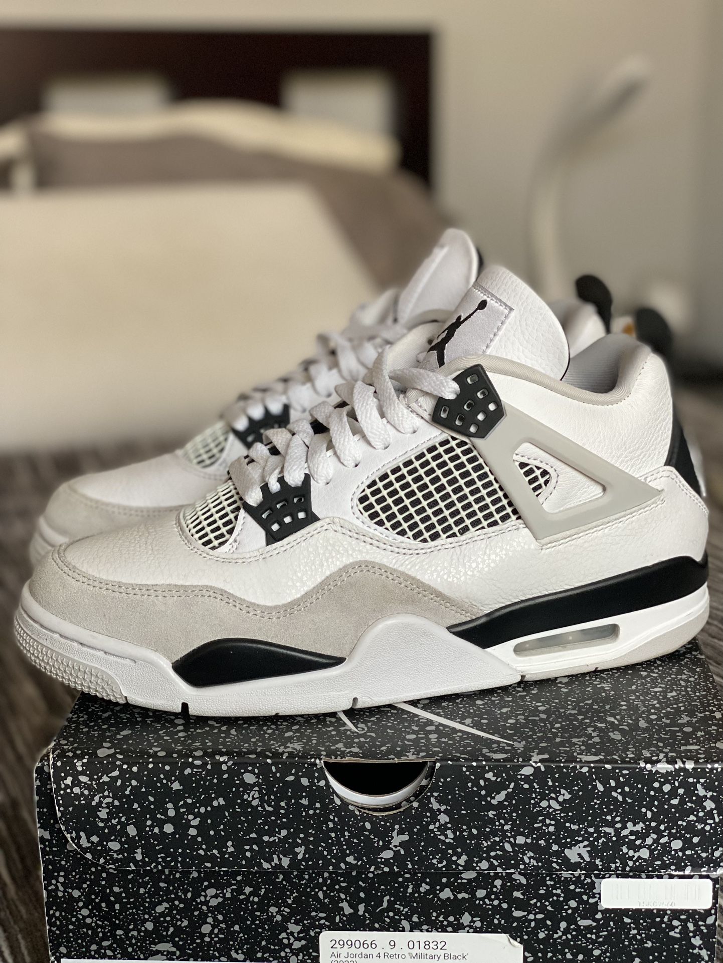 Jordan 4 Military Black - size 9.5 for Sale in Los Angeles, CA - OfferUp