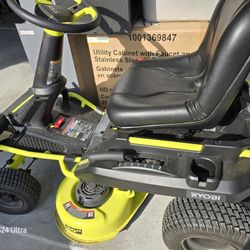 30in Ryobi Electric Riding Lawn Mower 