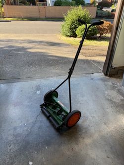 Scott’s elite 16” manual lawnmower