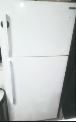 Working refrigerator! $45 or best offer!