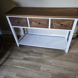 3 Drawer Table