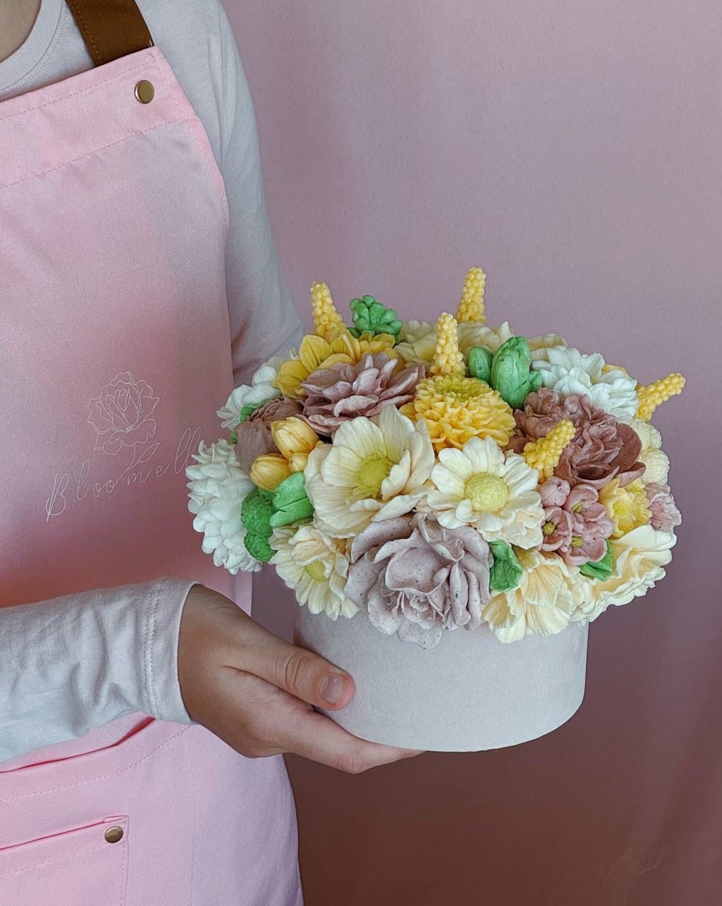 Flower-Inspired Desserts — Sweet Gifts That Look Like Blooms