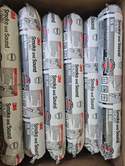 Lot of 9 New 3M SS 100 Smoke and Sound Sealant White 20oz Sausage Packs