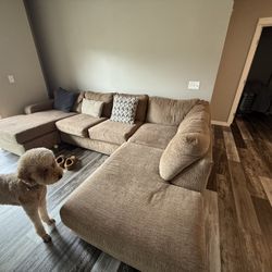 L SHAPED COUCH GOOD CONDITION