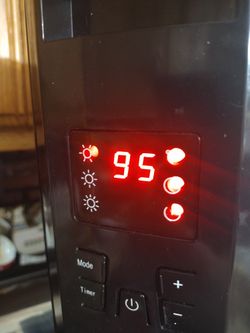 Magnavox 1500watt Oil Filled Digital Radiator Space Heater for Sale in  Mckeesport, PA - OfferUp
