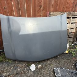06 Chevy Silverado Hood