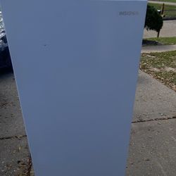 New Freezer Insignia 