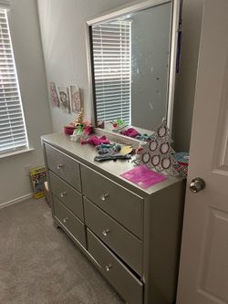 Dresser with mirror