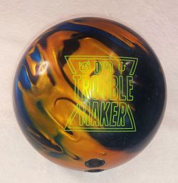 14LB DV8 Trouble Maker Pearl Bowling Ball