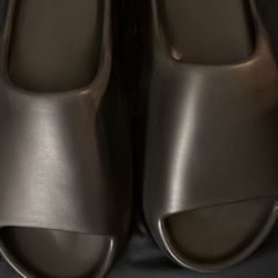 Brand new yeezy slides us 11 black 