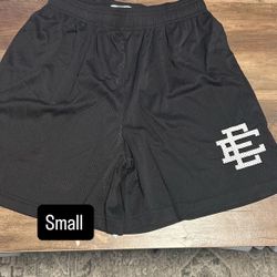 EE Shorts 