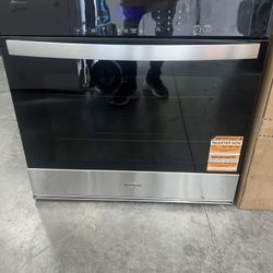Whirlpool Single Oven Brand New!!