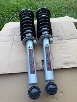 Rough Country 6” Loaded N3 Lifted Struts – Ford F-150 4WD (2014–2025) – NEW