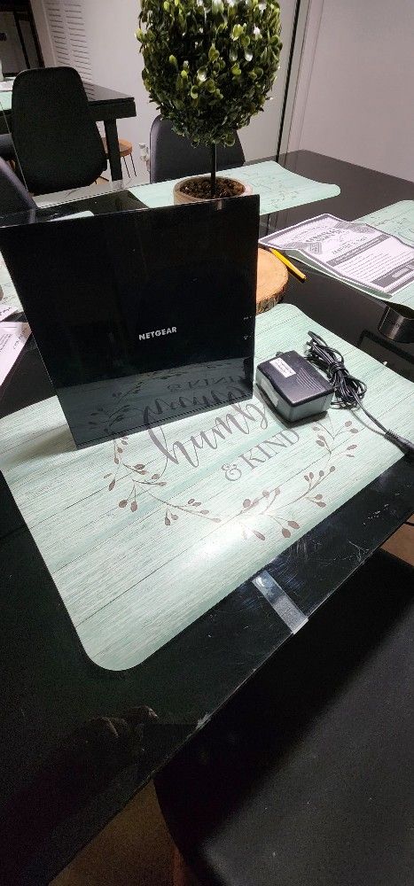 NETGEAR Cable Modem Router Combo C6250 