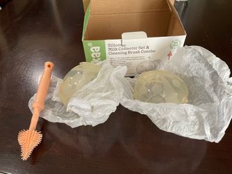 Haakaa silicone milk collector and cleaning brush set