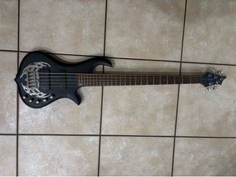 5-String Bass Guitar Traben Array