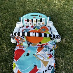 Fisher Price Kick and Play Set