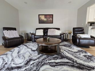 LUXURY LEATHER RECLINER / POWER COUCH SET