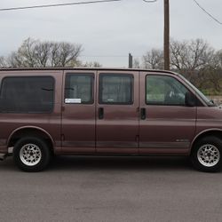 Chevy 1999 Van With Handicap Lift