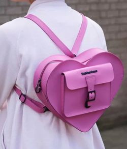Dr marten heart bag