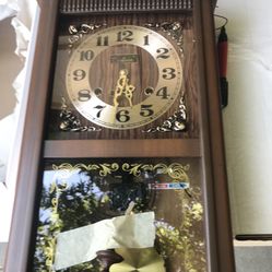 Old Wall Clock Do Not Know Value Excellent Condition