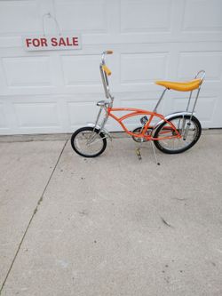 Classic old school krate Schwinn bike y'all old type 1970 bike for real