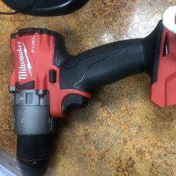 Milwaukee Fuel Hammer Drill Driver